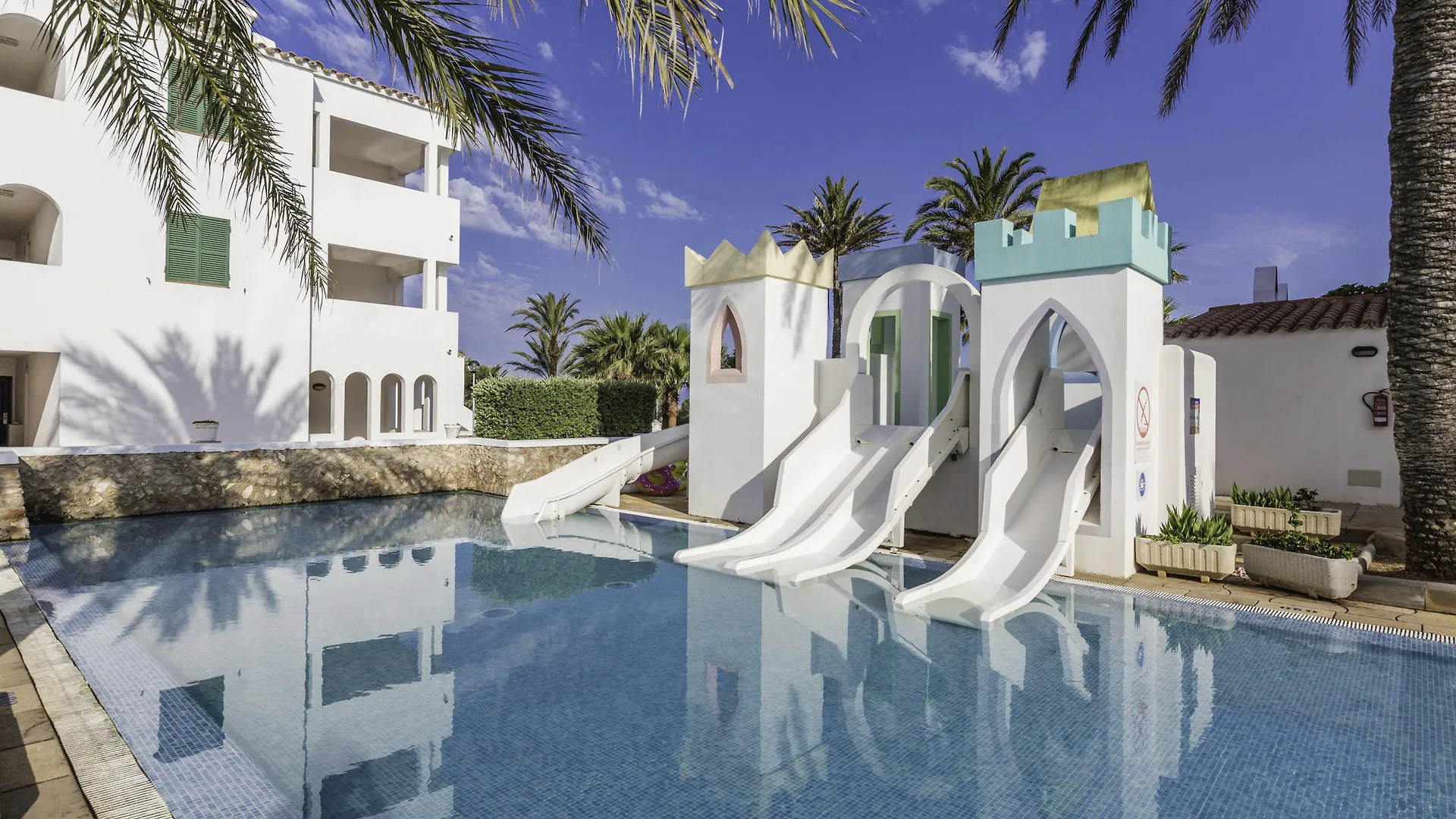 ****  Aparthotel Vacances Menorca Blanc Palace à Ciutadella  Espagne